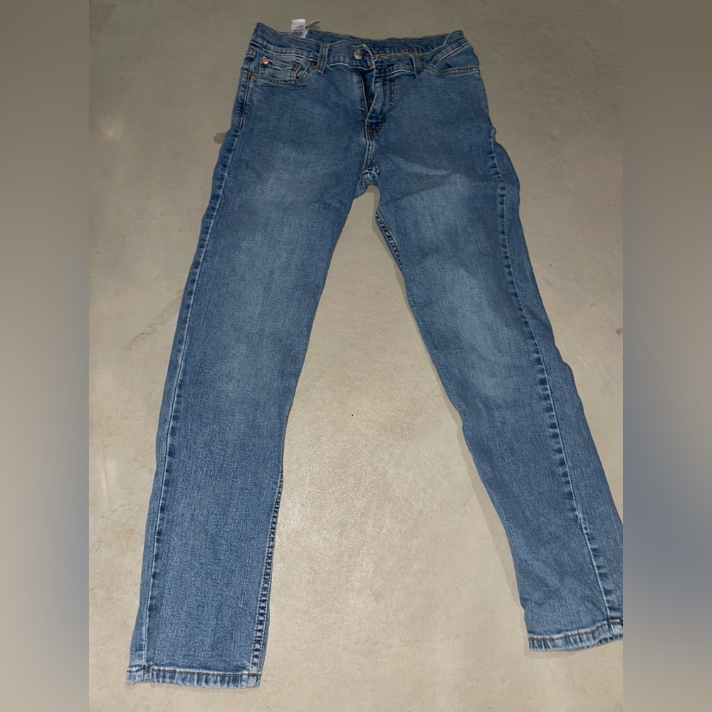 Men’s Levi jeans